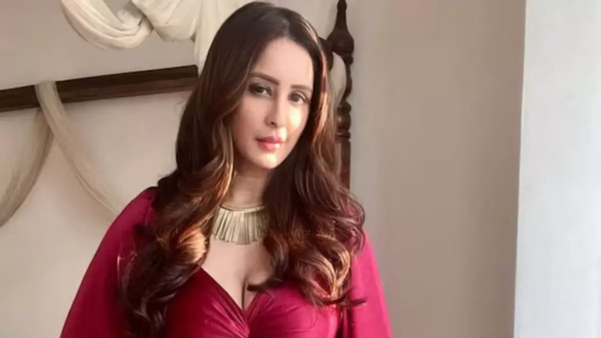 TV अभिनेत्री चाहत खन्ना ने बाइकर्स द्वारा की गई भयावह छेड़छाड़ की कहानी साझा की TV अभिनेत्री चाहत खन्ना ने बाइकर्स द्वारा की गई भयावह छेड़छाड़ की कहानी साझा की