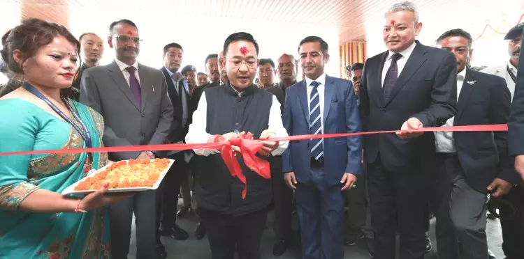 Sikkim : मुख्यमंत्री ने असम लिंग्ज़े में मुख्यमंत्री मॉडल स्कूल का उद्घाटन किया Sikkim : मुख्यमंत्री ने असम लिंग्ज़े में मुख्यमंत्री मॉडल स्कूल का उद्घाटन किया