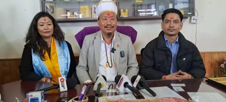 Sikkim : आरके वालिंग ने टेमी चाय बोर्ड के अध्यक्ष का कार्यभार संभाला Sikkim : आरके वालिंग ने टेमी चाय बोर्ड के अध्यक्ष का कार्यभार संभाला