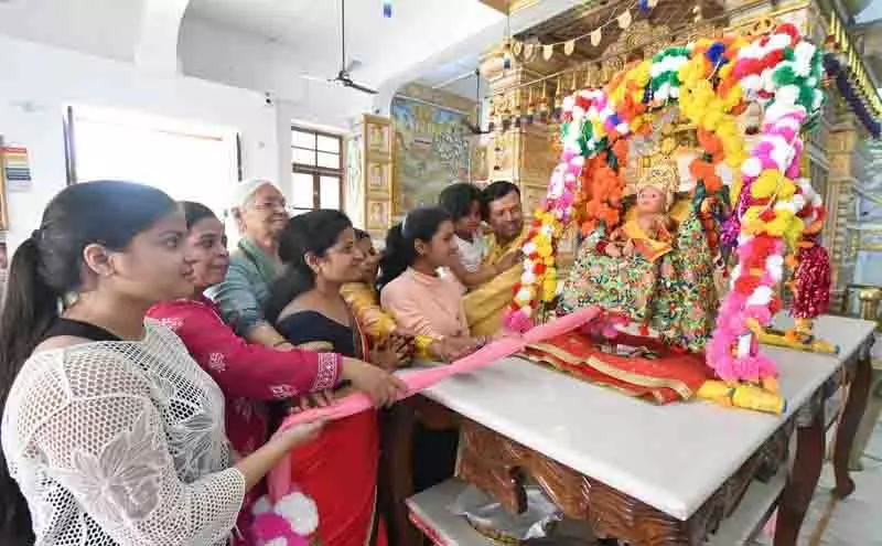 Chandigarh ट्राइसिटी में महावीर जयंती पर उत्साह और उल्लास Chandigarh ट्राइसिटी में महावीर जयंती पर उत्साह और उल्लास