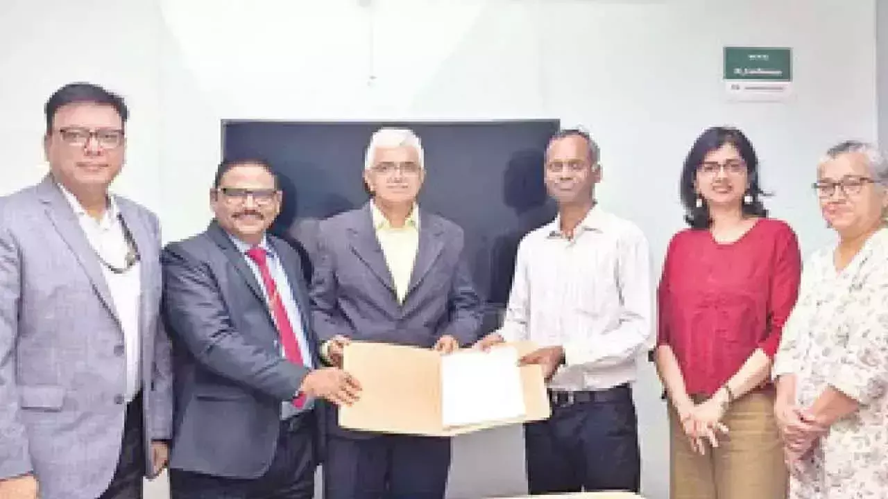 IIT मद्रास और VIT-AP ने डीप-टेक स्टार्टअप को गति देने के लिए समझौता ज्ञापन पर हस्ताक्षर किए IIT मद्रास और VIT-AP ने डीप-टेक स्टार्टअप को गति देने के लिए समझौता ज्ञापन पर हस्ताक्षर किए