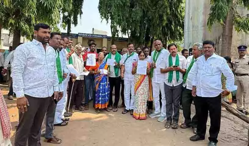 Nallavalli, कोथापल्ली के ग्रामीणों ने प्यारानगर डंप यार्ड प्रस्ताव का विरोध किया Nallavalli, कोथापल्ली के ग्रामीणों ने प्यारानगर डंप यार्ड प्रस्ताव का विरोध किया