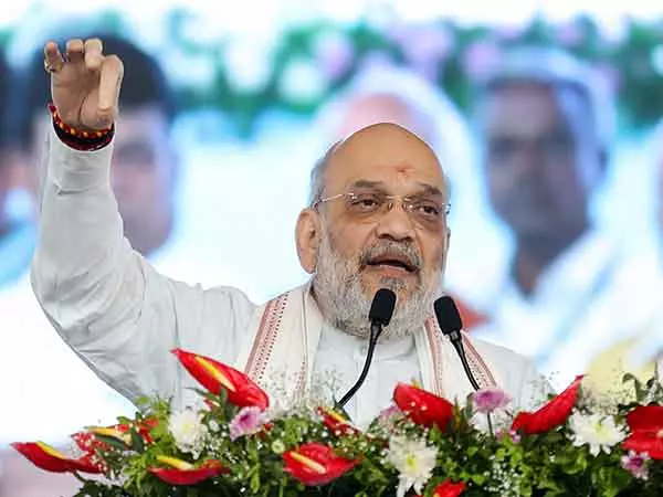 एक और संगठन ने हुर्रियत से नाता तोड़ा, शाह ने इसे PM मोदी के एक भारत विजन की जीत बताया एक और संगठन ने हुर्रियत से नाता तोड़ा, शाह ने इसे PM मोदी के एक भारत विजन की जीत बताया