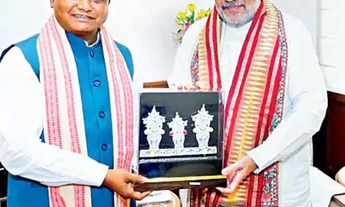 CM Majhi ने केंद्रीय गृह मंत्री अमित शाह के साथ गहन चर्चा किये