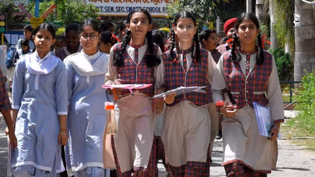 Haldwani: इंटर और हाईस्कूल के परीक्षा परिणाम इसी माह होंगे घोषित
