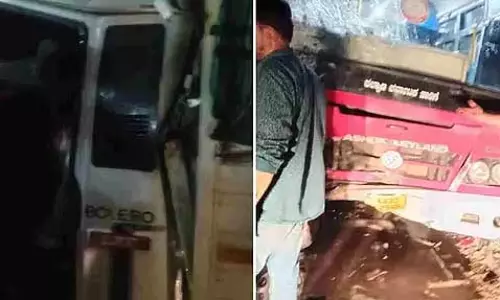 यादगीर में बोलेरो और परिवहन बस के बीच टक्कर: चार लोगों की मौके पर ही मौत यादगीर में बोलेरो और परिवहन बस के बीच टक्कर: चार लोगों की मौके पर ही मौत