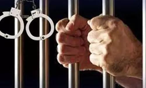 Manipur में सुरक्षा बलों की बड़ी कामयाबी, तीन उग्रवादी हथियारों संग गिरफ्तार Manipur में सुरक्षा बलों की बड़ी कामयाबी, तीन उग्रवादी हथियारों संग गिरफ्तार