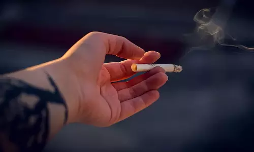 8 लाख रुपये की प्रतिबंधित सिगरेट जब्त, एक व्यक्ति गिरफ्तार 8 लाख रुपये की प्रतिबंधित सिगरेट जब्त, एक व्यक्ति गिरफ्तार