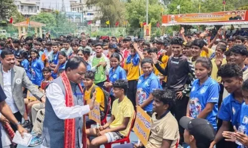 सीएम ने सभी 314 ब्लॉकों में स्टेडियम बनाने की घोषणा की