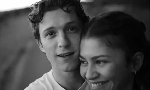 ज़ेंडया के स्टाइलिस्ट लॉ रोच ने Tom Holland के साथ उनकी शादी की योजनाओं के बारे में जानकारी साझा की
