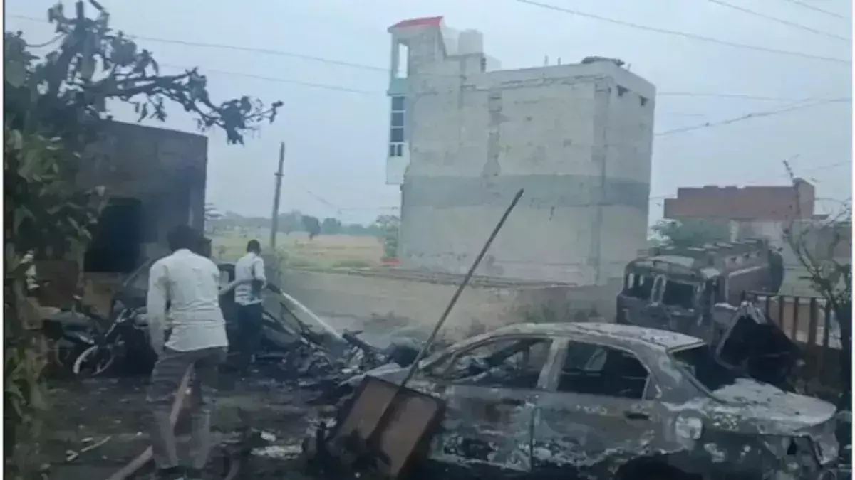 Bharatpur: शॉर्ट सर्किट बना कारण, पुलिस चौकी में आग से सब जलकर राख Bharatpur: शॉर्ट सर्किट बना कारण, पुलिस चौकी में आग से सब जलकर राख