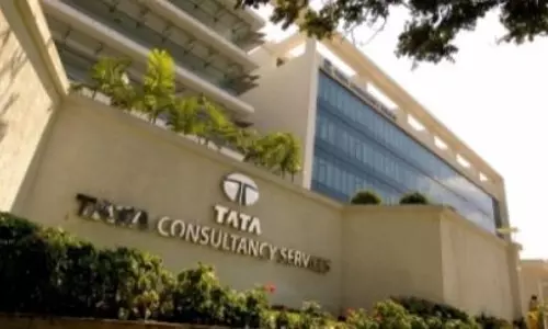 TCS की FY26 में 42,000 फ्रेशर्स को शामिल करने की योजना, वेतन वृद्धि पर सतर्कता TCS की FY26 में 42,000 फ्रेशर्स को शामिल करने की योजना, वेतन वृद्धि पर सतर्कता