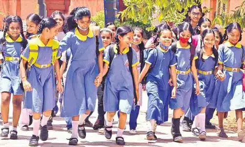 Telangana: स्कूलों में दूसरे शनिवार को होगा कार्य दिवस, होगी योगात्मक मूल्यांकन परीक्षा Telangana: स्कूलों में दूसरे शनिवार को होगा कार्य दिवस, होगी योगात्मक मूल्यांकन परीक्षा