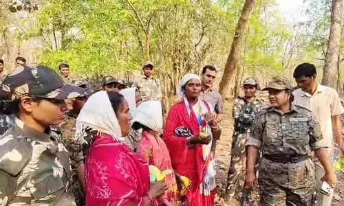 Kappanapalli जंगल में निर्मल पुलिस ने लापता महिलाओं को बचाया Kappanapalli जंगल में निर्मल पुलिस ने लापता महिलाओं को बचाया