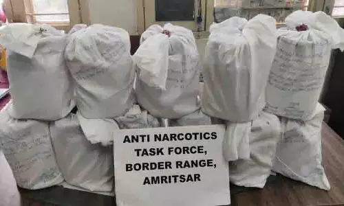 Amritsar: 18.2 किलोग्राम हेरोइन के साथ सीमा पार से मादक पदार्थ बेचने वाला गिरफ्तार