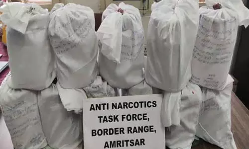 ANTF ने अमृतसर में मादक पदार्थ तस्कर को पकड़ा, 18.227 किलोग्राम हेरोइन जब्त की ANTF ने अमृतसर में मादक पदार्थ तस्कर को पकड़ा, 18.227 किलोग्राम हेरोइन जब्त की