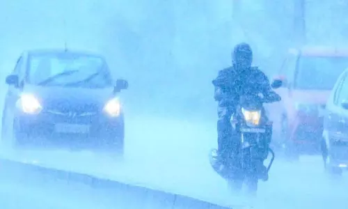 Kerala में अगले 5 दिन तक बारिश की संभावना, 5 जिलों में येलो अलर्ट जारी Kerala में अगले 5 दिन तक बारिश की संभावना, 5 जिलों में येलो अलर्ट जारी
