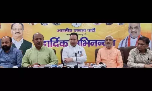 उमर सरकार ने विधानसभा सत्र के आखिरी 3 दिन बर्बाद किए: Sunil Sharma उमर सरकार ने विधानसभा सत्र के आखिरी 3 दिन बर्बाद किए: Sunil Sharma