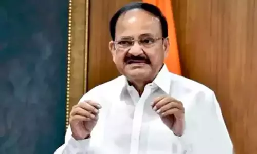 तेलंगाना सरकार को अपने फैसले पर पुनर्विचार करना चाहिए: Venkaiah Naidu तेलंगाना सरकार को अपने फैसले पर पुनर्विचार करना चाहिए: Venkaiah Naidu