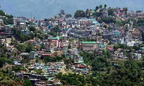 Himachal: शहरी निकायों में सार्वजनिक संपत्ति के विरूपण की जांच करेगी सरकार Himachal: शहरी निकायों में सार्वजनिक संपत्ति के विरूपण की जांच करेगी सरकार