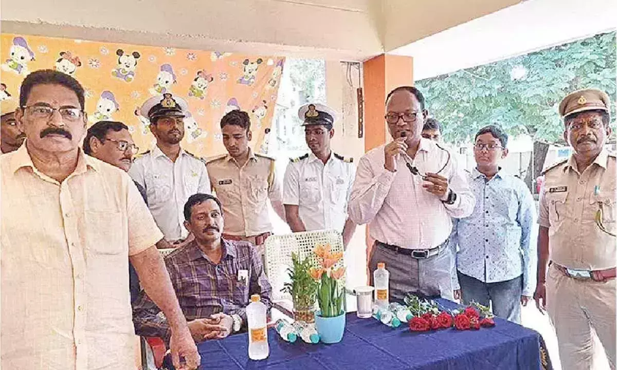 सरकारी स्कूलों में बुनियादी ढांचे के विकास की आवश्यकता पर बल दिया गया सरकारी स्कूलों में बुनियादी ढांचे के विकास की आवश्यकता पर बल दिया गया