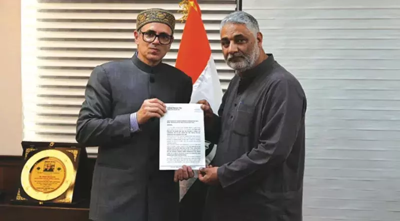 लापता कश्मीरी व्यापारी पर एसआईटी जांच की मांग: सोपोर विधायक लापता कश्मीरी व्यापारी पर एसआईटी जांच की मांग: सोपोर विधायक