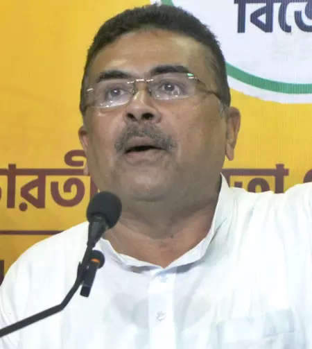 सार्वजनिक और निजी संपत्तियों को नुकसान पहुंचाया जा रहा, लोकतंत्र में विरोध के नाम पर हिंसा की कोई जगह नहीं: शुभेंदु अधिकारी सार्वजनिक और निजी संपत्तियों को नुकसान पहुंचाया जा रहा, लोकतंत्र में विरोध के नाम पर हिंसा की कोई जगह नहीं: शुभेंदु अधिकारी