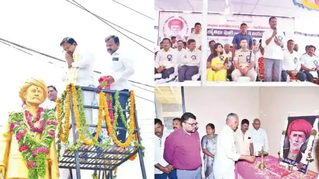 Telangana: ज्योतिबा फुले को भावभीनी श्रद्धांजलि अर्पित की गई Telangana: ज्योतिबा फुले को भावभीनी श्रद्धांजलि अर्पित की गई