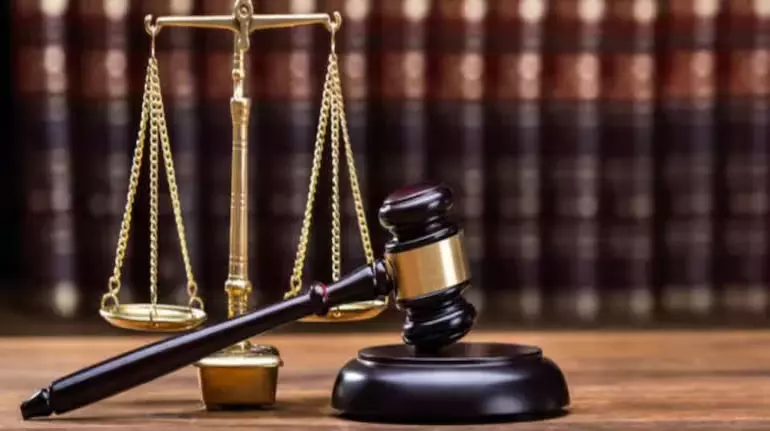 बच्ची से बलात्कार और हत्या के दोषी को फांसी की सजा, जज ने अपने फैसले में मासूम के लिए कविता भी लिखी बच्ची से बलात्कार और हत्या के दोषी को फांसी की सजा, जज ने अपने फैसले में मासूम के लिए कविता भी लिखी