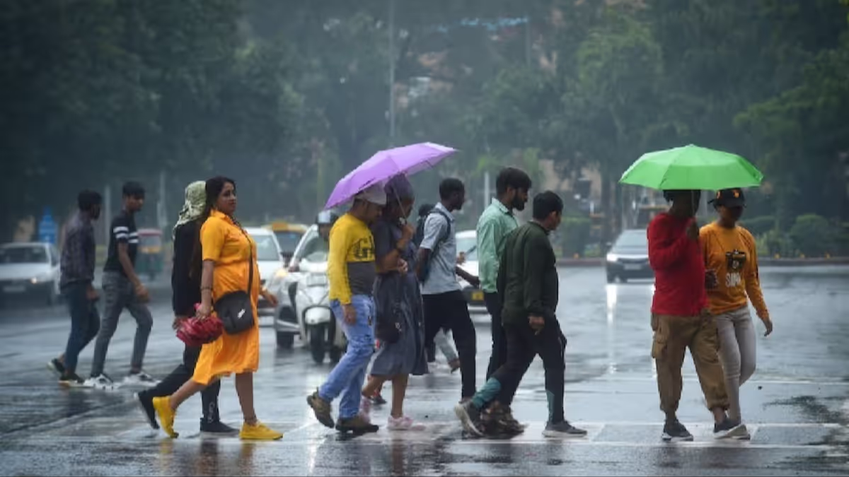 Uttarakhand में बारिश के बाद फिर लौटी ठंड, IMD की इन जिलों के लिए जारी अलर्ट Uttarakhand में बारिश के बाद फिर लौटी ठंड, IMD की इन जिलों के लिए जारी अलर्ट