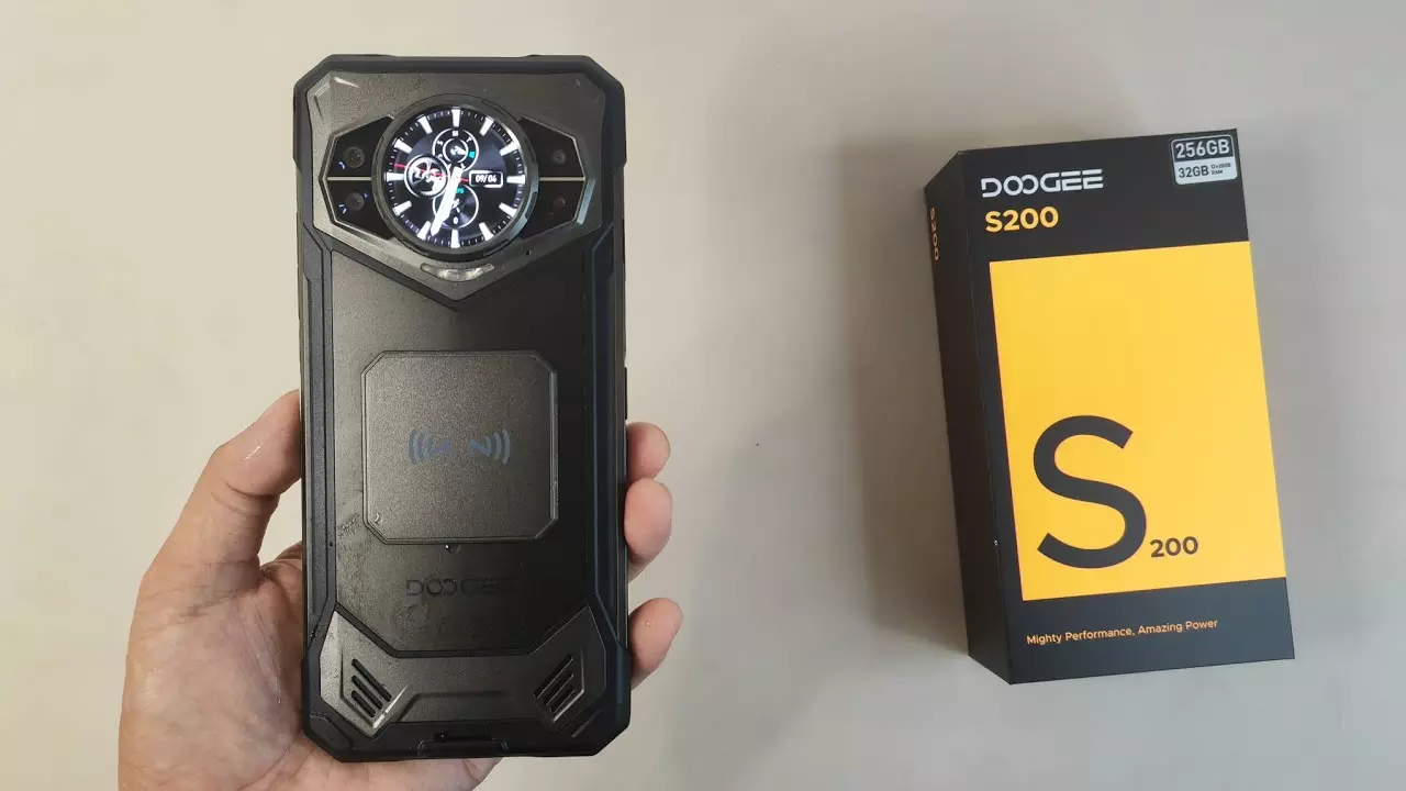 32GB रैम, 100MP AI कैमरा, 10100mAh बैटरी के साथ DOOGEE S200 Plus लॉन्च 32GB रैम, 100MP AI कैमरा, 10100mAh बैटरी के साथ DOOGEE S200 Plus लॉन्च