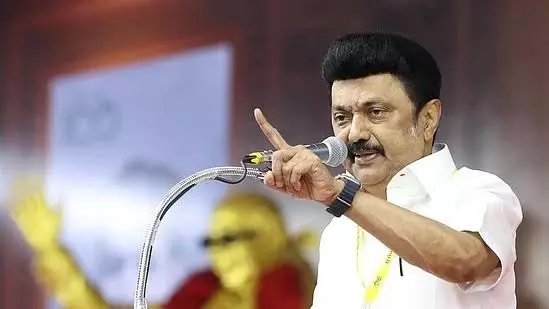 स्टालिन ने भाजपा-एआईएडीएमके गठबंधन को तमिलनाडु विरोधी बताया स्टालिन ने भाजपा-एआईएडीएमके गठबंधन को तमिलनाडु विरोधी बताया