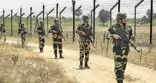 एलओसी पर घुसपैठ नाकाम, सेना का एक जवान शहीद एलओसी पर घुसपैठ नाकाम, सेना का एक जवान शहीद
