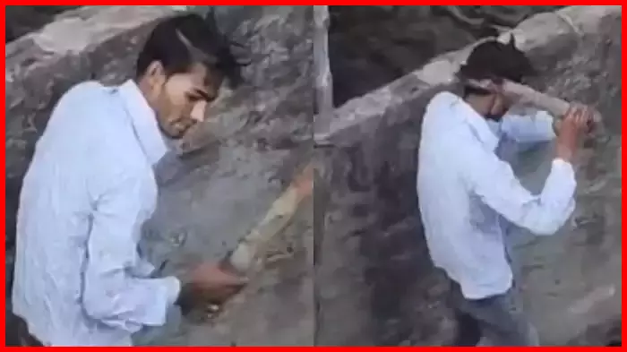 पति बना हैवान, बच्चों के सामने पीट-पीटकर पत्नी की ली जान, खौफनाक मंजर देखकर कांप जाएगी रूह पति बना हैवान, बच्चों के सामने पीट-पीटकर पत्नी की ली जान, खौफनाक मंजर देखकर कांप जाएगी रूह
