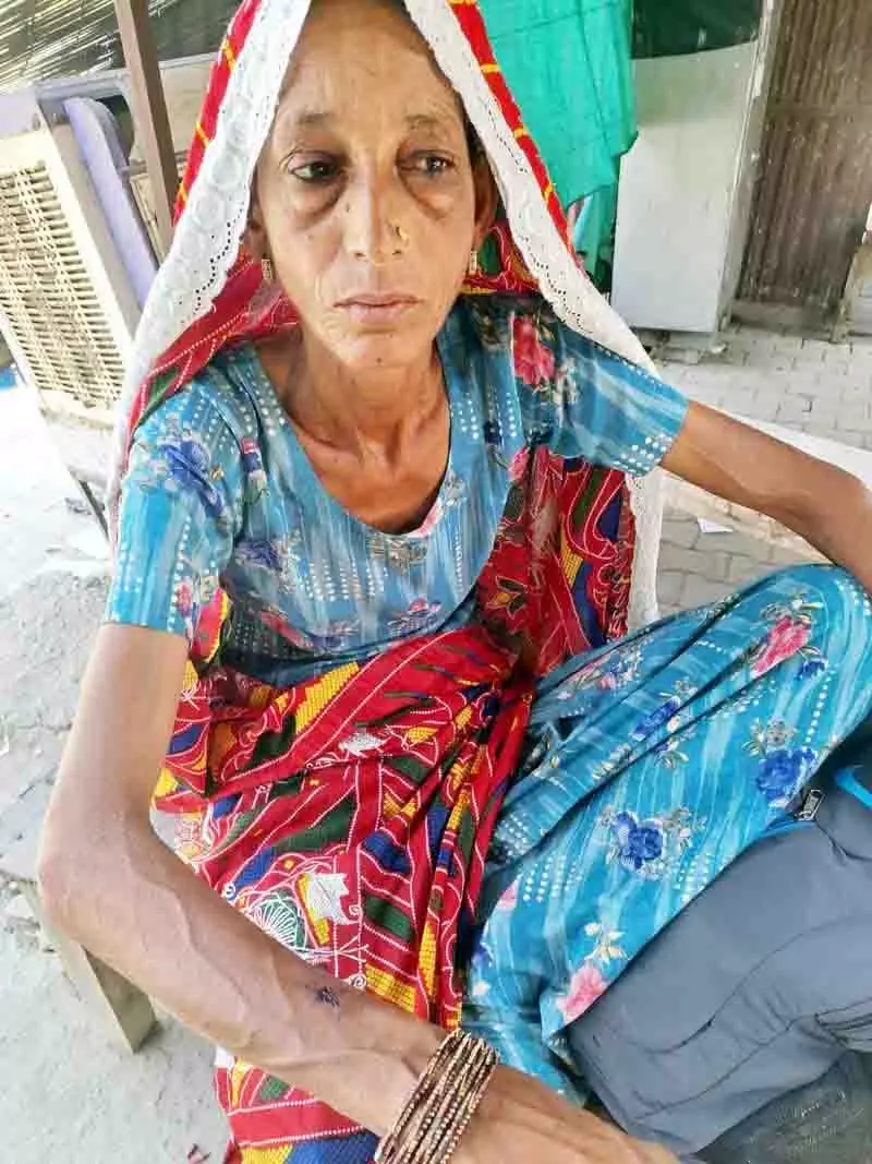 Abohar में रोडवेज कर्मचारियों ने महिला और उसके परिजनों की पिटाई की Abohar में रोडवेज कर्मचारियों ने महिला और उसके परिजनों की पिटाई की