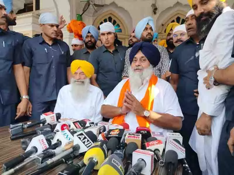 क्या सुखबीर बादल पंजाब में SAD की गिरती किस्मत को फिर से खड़ा कर पाएंगे? क्या सुखबीर बादल पंजाब में SAD की गिरती किस्मत को फिर से खड़ा कर पाएंगे?