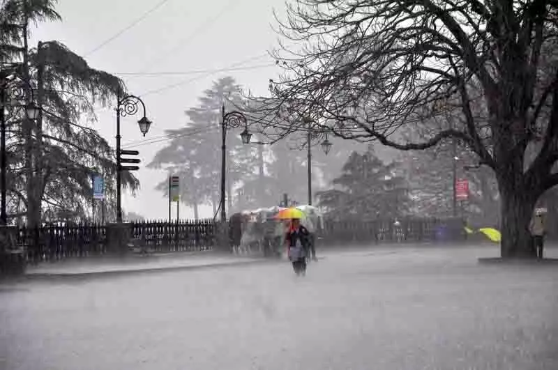Himachal में आज कुछ स्थानों पर बारिश और आंधी का अनुमान Himachal में आज कुछ स्थानों पर बारिश और आंधी का अनुमान