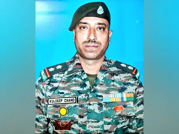 भारतीय सेना ने नियंत्रण रेखा पर ऑपरेशन में शहीद हुए JCO सूबेदार कुलदीप चंद की मृत्यु पर शोक व्यक्त किया भारतीय सेना ने नियंत्रण रेखा पर ऑपरेशन में शहीद हुए JCO सूबेदार कुलदीप चंद की मृत्यु पर शोक व्यक्त किया