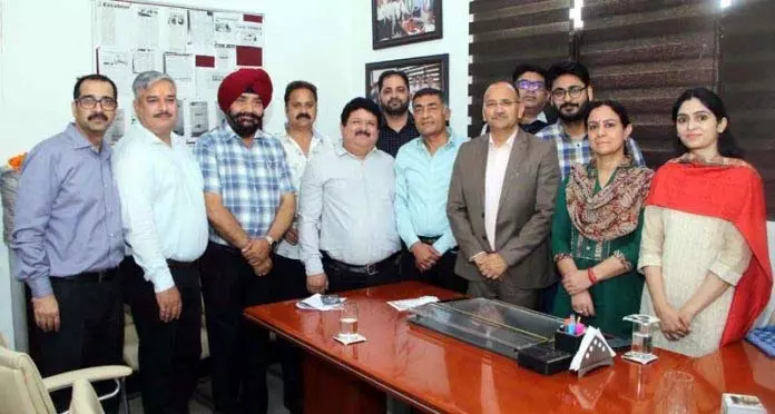 परवीन शर्मा पुनः CCBL जम्मू के अध्यक्ष चुने गए परवीन शर्मा पुनः CCBL जम्मू के अध्यक्ष चुने गए