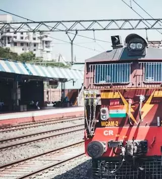 रेलवे ने Tatkal टिकट बुकिंग के समय में बदलाव की अफवाहों को किया खारिज रेलवे ने Tatkal टिकट बुकिंग के समय में बदलाव की अफवाहों को किया खारिज