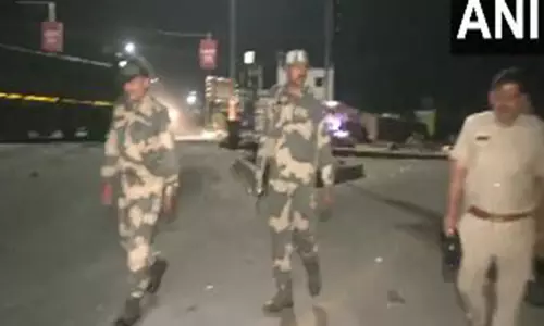 वक्फ अधिनियम के विरोध में प्रदर्शन हिंसक होने के बाद मुर्शिदाबाद के Jangipur में सुरक्षा कड़ी कर दी गई