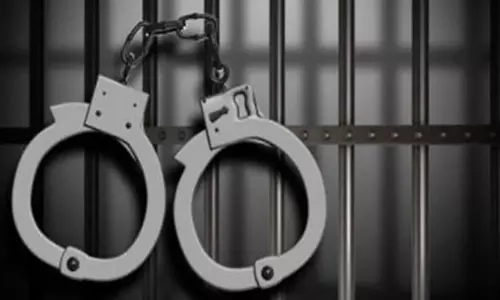 प्रेमिका से शादी करने की बात आई तो मुकरा युवक, गिरफ्तार