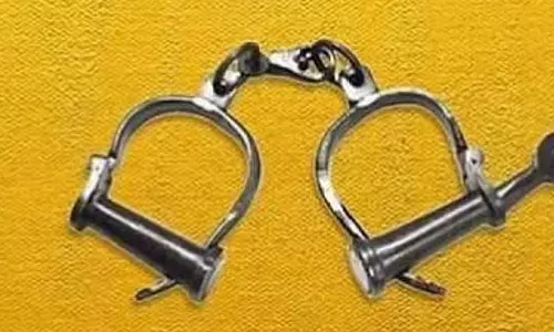 Tamil Nadu: आभूषण की दुकान से चोरी करने के आरोप में कर्मचारी गिरफ्तार
