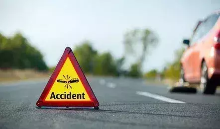 Malappuram में एक अजीब दुर्घटना में चार वर्षीय बच्चे की कार ने कुचलकर हत्या कर दी Malappuram में एक अजीब दुर्घटना में चार वर्षीय बच्चे की कार ने कुचलकर हत्या कर दी