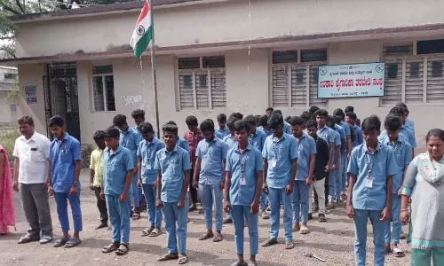 तेक्कलकोट: एपीएमसी गोदाम में ITI कॉलेज तेक्कलकोट: एपीएमसी गोदाम में ITI कॉलेज