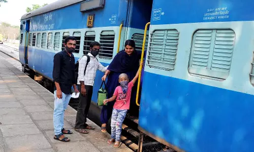 Karnataka : एर्नाकुलम, बेलगाम के लिए विशेष ट्रेन Karnataka : एर्नाकुलम, बेलगाम के लिए विशेष ट्रेन
