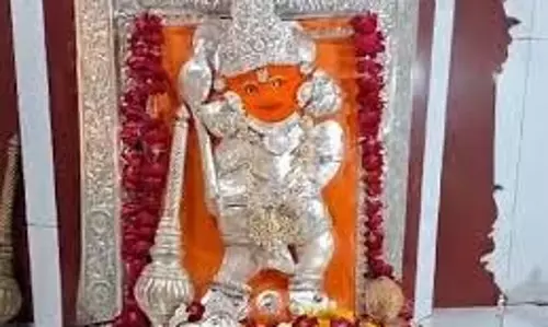 Ujjain : हनुमान जयंती पर बनेगा विश्व रिकॉर्ड, 50 हजार भक्तों को परोसी जाएगी प्रसादी Ujjain : हनुमान जयंती पर बनेगा विश्व रिकॉर्ड, 50 हजार भक्तों को परोसी जाएगी प्रसादी