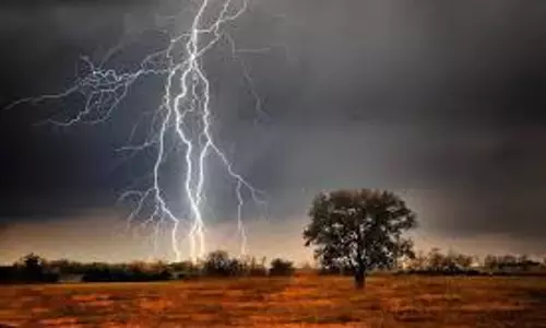 Lucknow: मौसम विभाग का अलर्ट, प्रदेश के 50 जिलों में भारी बारिश और तेज आंधी की चेतावनी Lucknow: मौसम विभाग का अलर्ट, प्रदेश के 50 जिलों में भारी बारिश और तेज आंधी की चेतावनी