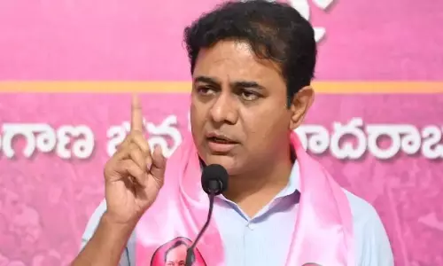 UOH विवाद: सरकार ने KTR पर निशाना साधा