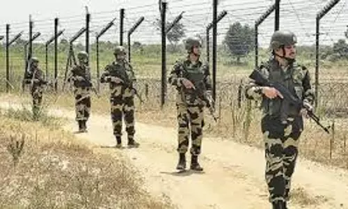 एलओसी पर घुसपैठ नाकाम, सेना का एक जवान शहीद एलओसी पर घुसपैठ नाकाम, सेना का एक जवान शहीद